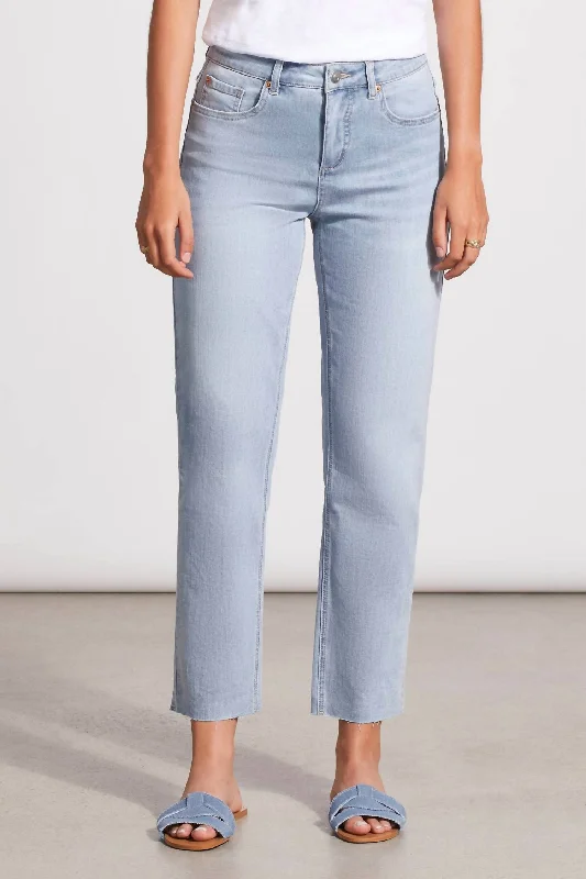 Audrey Girlfriend Straight Ankle Jean In Beach Wash